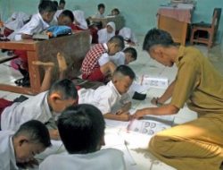 Nasib Pendidikan Anak di Sekolah Kecil, Siapa Bisa Menyelematkan? – Peristiwa