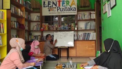 Saat Hoaks Tetap Marak di Hari Aksara Internasional – Peristiwa