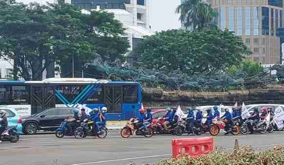 May Day Lalin di Jalan Medan Merdeka Barat Normal