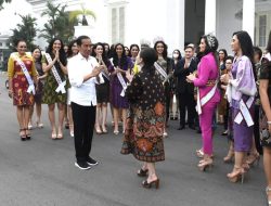 Dibalik Pose Puteri Indonesia 2023 dan Presiden Jokowi