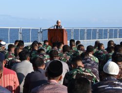 Saat Latihan Armada Jaya XLI Tahun 2023 Prajurit TNI AL Tetap Laksanakan Sholat Idul Adha Di Laut