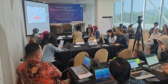 Meeting for preparing ASN Reference Tables and Management as well as Making the 2024 ASN Data Disparity Dashboard at the Park Hotel Cawang Jakarta on March 28 2024.