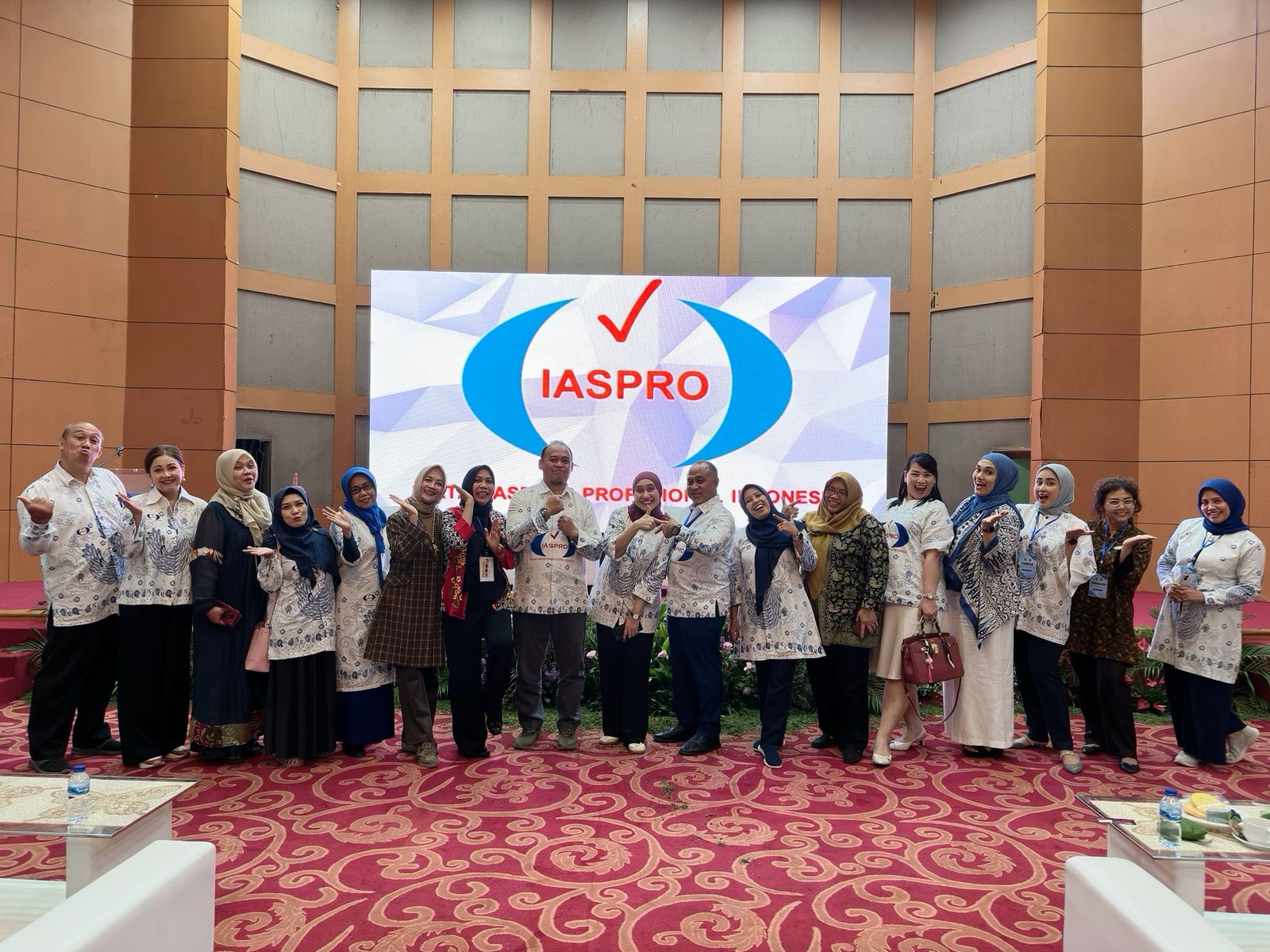 BNSP Chairman Emphasizes Technology Adaptation for Competent Human Resources at the 2024 IASPRO National Gathering