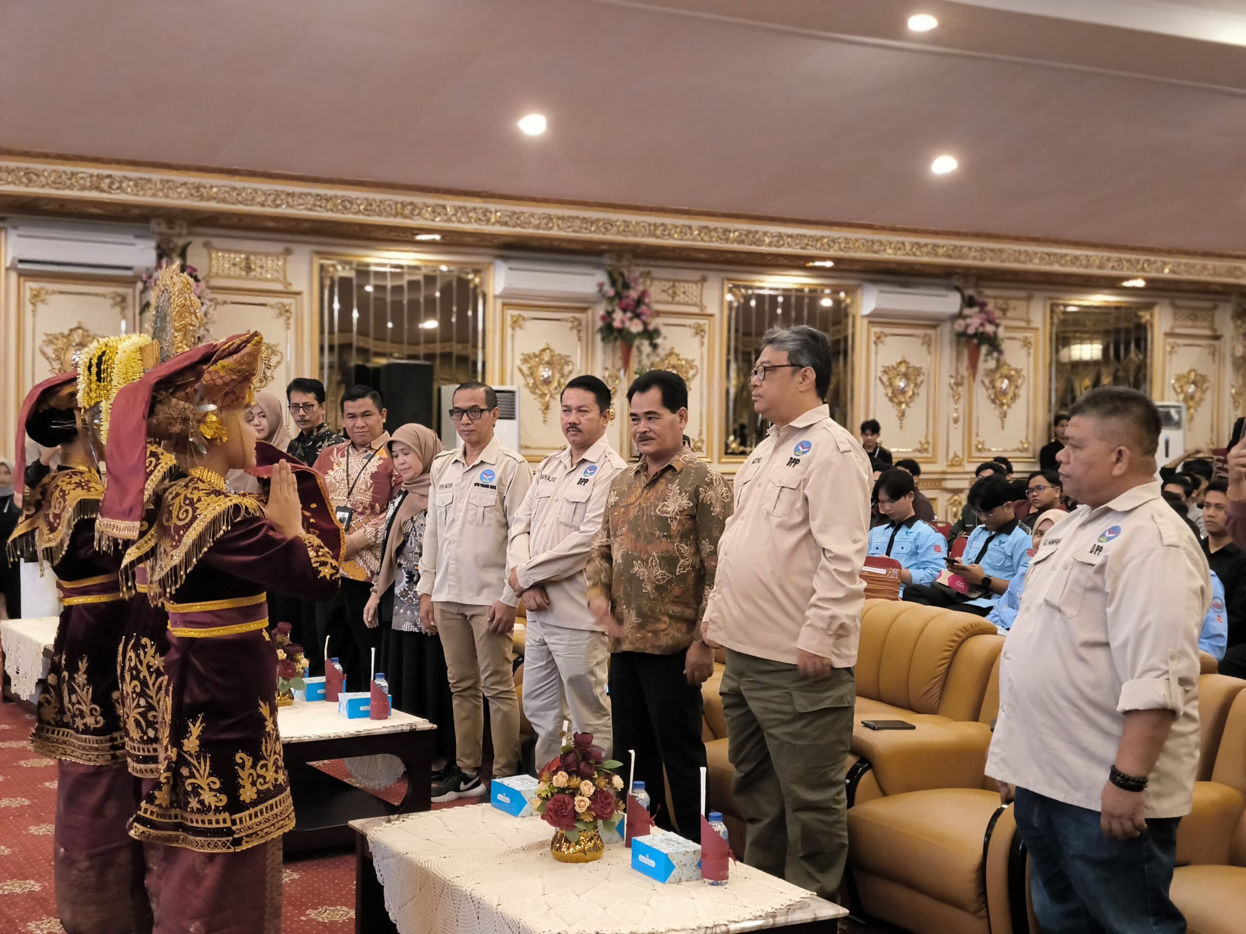 Photo: Baiturrahmah University successfully held the 2024 Capital Market SKKNI Socialization, a collaboration with PROPAMI and the West Sumatra Indonesian Stock Exchange (BEI). (16/11/24) (Doc.Ist)