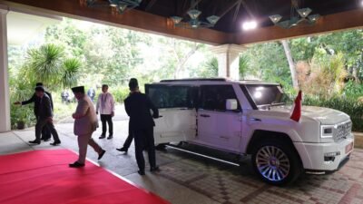 Maung Turns Heads at ASEAN Summit in Cebu