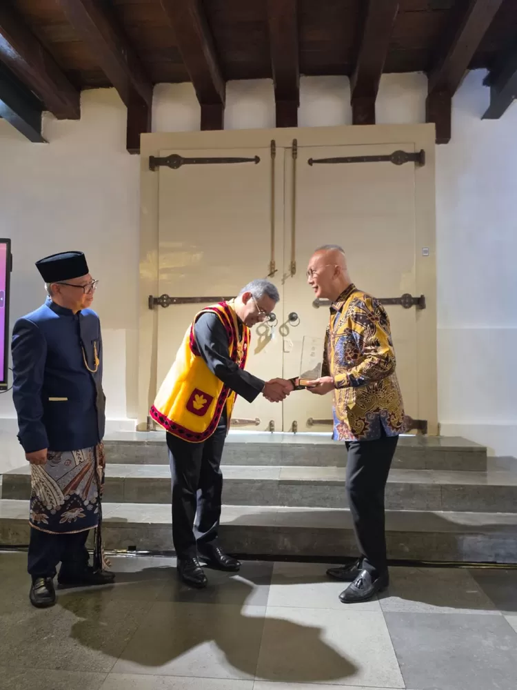 Soemitro Djojohadikusumo Library Opens to Preserve Indonesia’s Fiscal Legacy 4 ORI Ismeth Menteri 4219540263